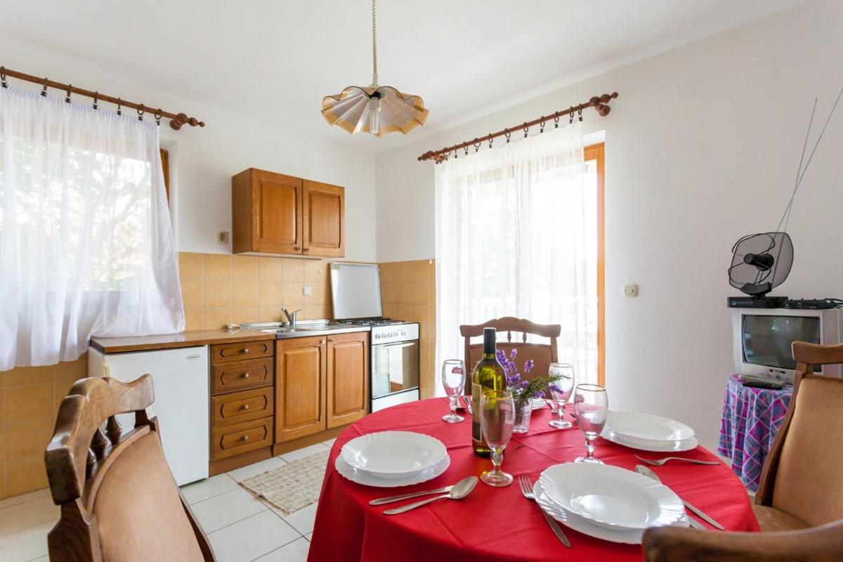 Apartments Magdalena Малинска Екстериор снимка