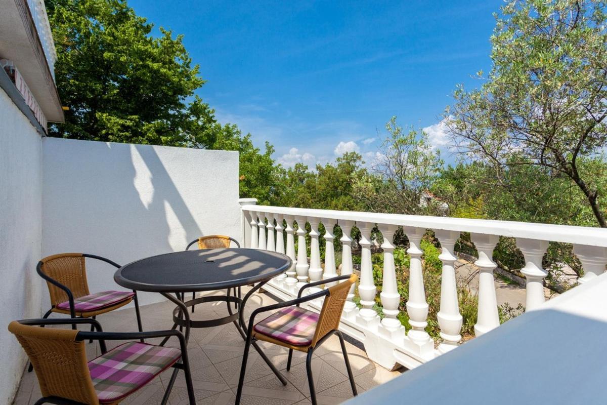 Apartments Magdalena Малинска Екстериор снимка