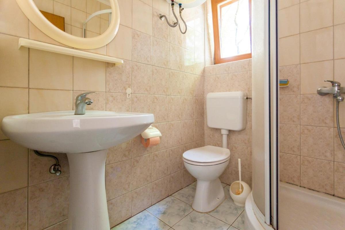 Apartments Magdalena Малинска Екстериор снимка
