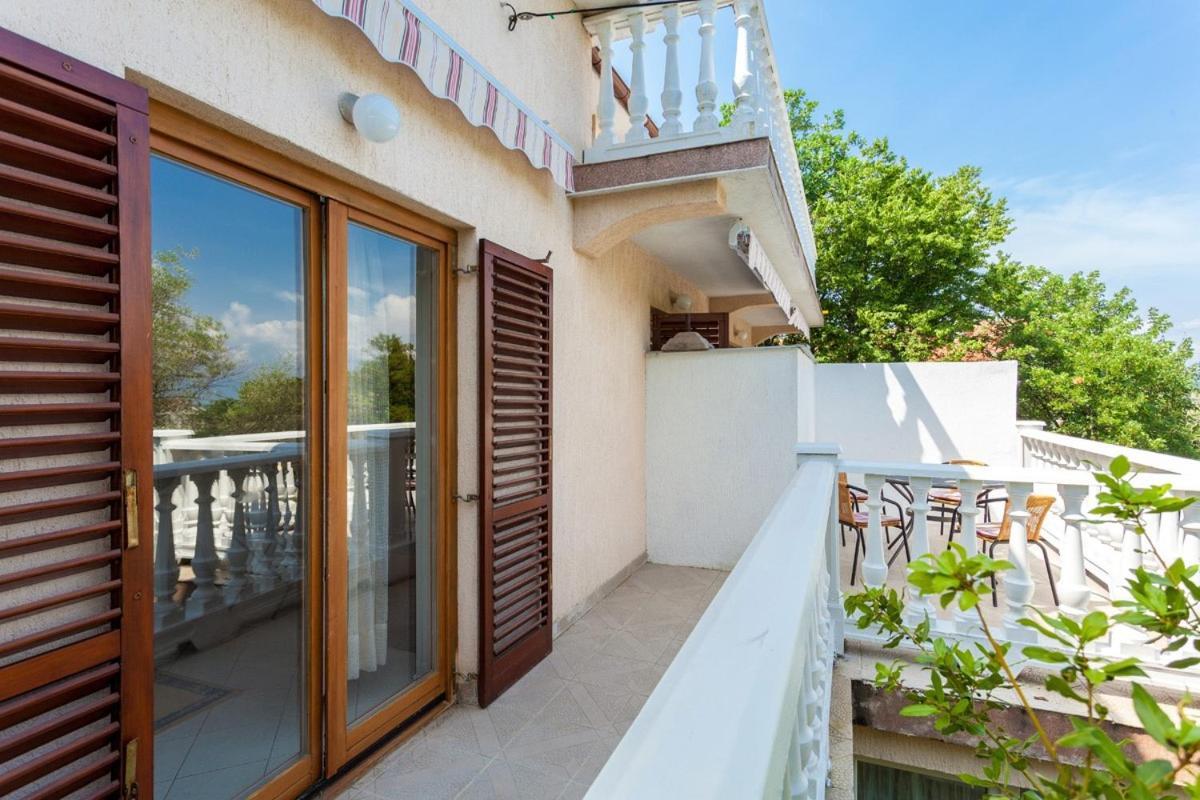 Apartments Magdalena Малинска Екстериор снимка
